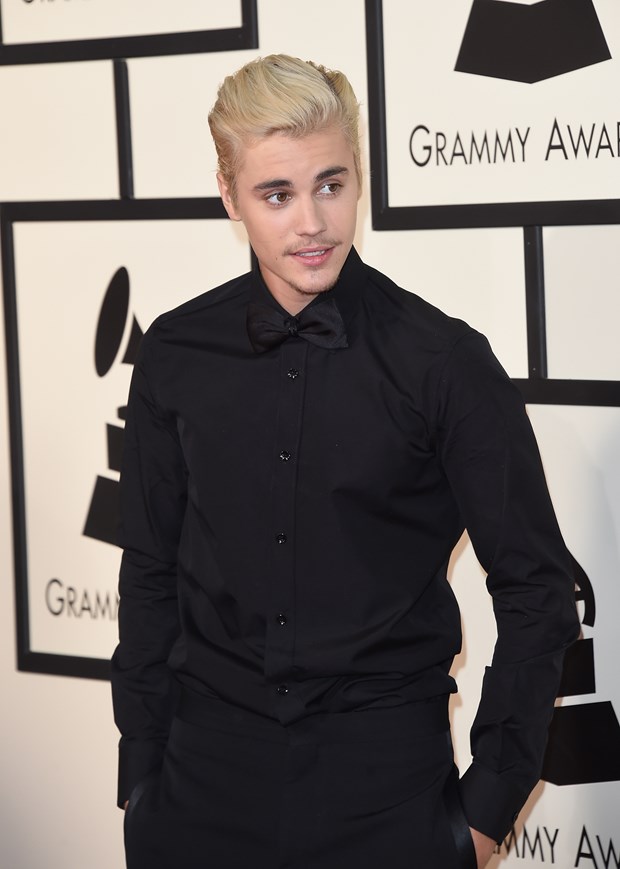 Justin Bieber altı kadın hayranını odasına davet etti 2