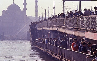 Kimler geldi kimler geçti... Galata Köprüsü tarih oldu! 9