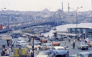 Kimler geldi kimler geçti... Galata Köprüsü tarih oldu! 2