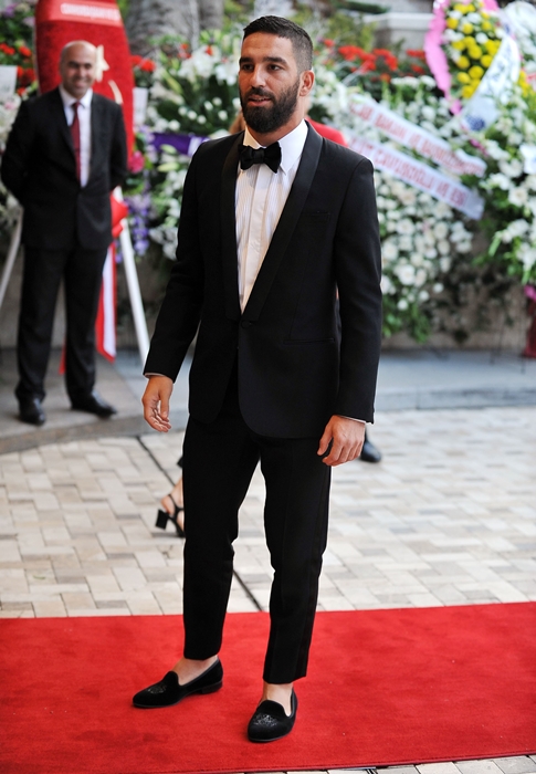 Arda Turan, Cansu Taşkın'ın peşine düştü! 9
