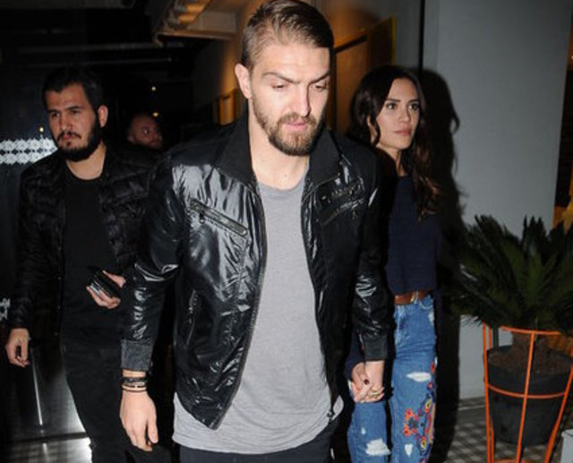 Asena Atalay, Caner Erkin'in fotoğraflarını sildi! 7