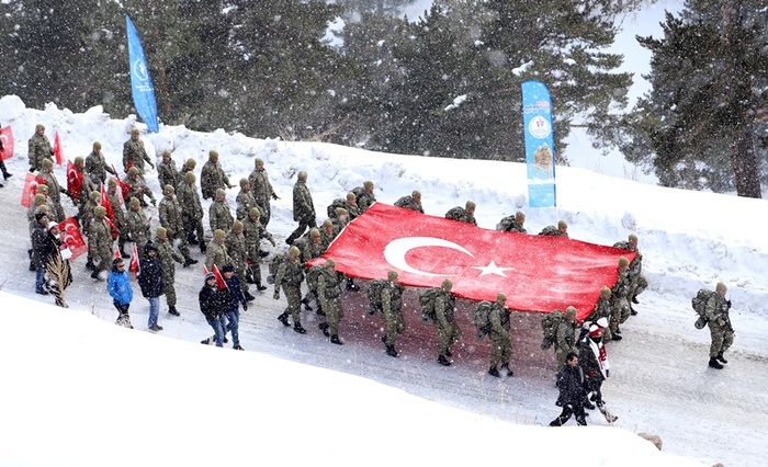 Vefakar gençlik Sarıkamış Harekatının 102. yılında şehitlerini unutmadı 14