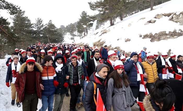 Vefakar gençlik Sarıkamış Harekatının 102. yılında şehitlerini unutmadı 6