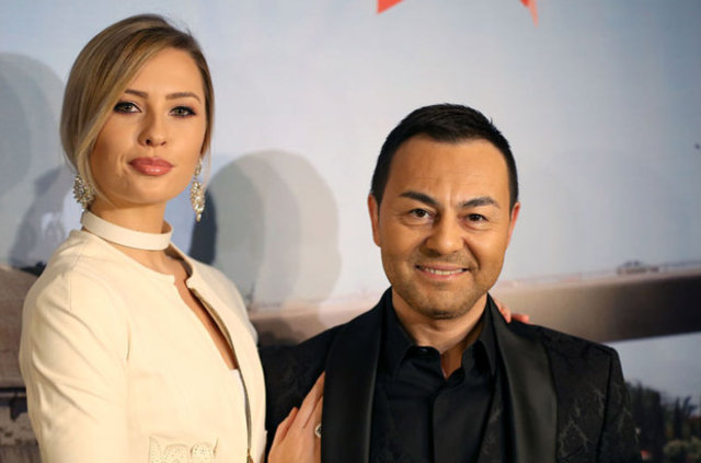 Serdar Ortaç'ın annesi, Chloe Loughnan'a rest çekti 1