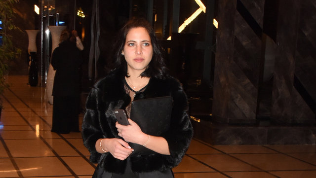 Zehra Çilingiroğlu'nun İngiltere'deki yeni imajı 9