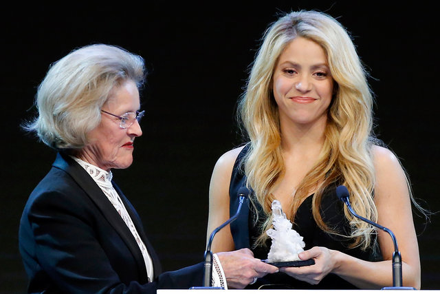 Shakira yardım faaliyetleri nedeniyle ödüllendirildi 10