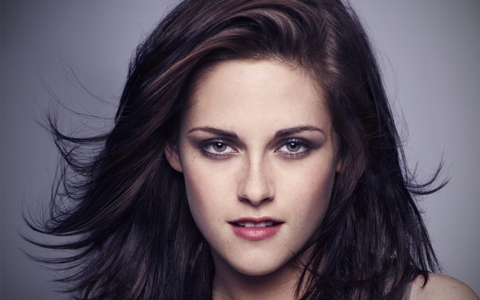 Kristen Stewart'tan şok Trump açıklaması: Benim için deliriyor 8