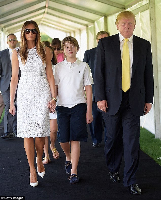 Donald Trump'ın kaldırtmak i̇stedi̇ği̇ fotoğraflar 25