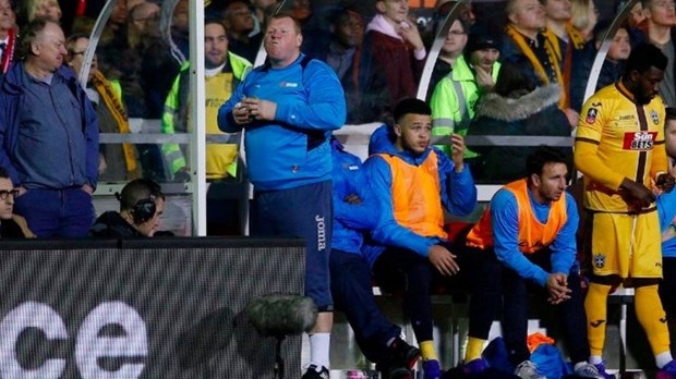 Arsenal-Sutton United maçında kaleci karnını doyurdu 2