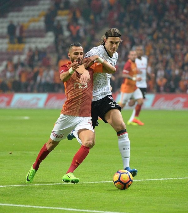 İşte derbide tartışılan penaltı pozisyonu 11