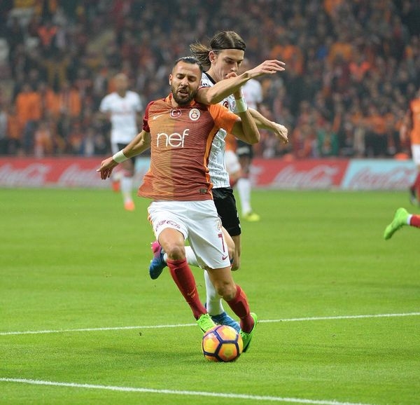 İşte derbide tartışılan penaltı pozisyonu 10