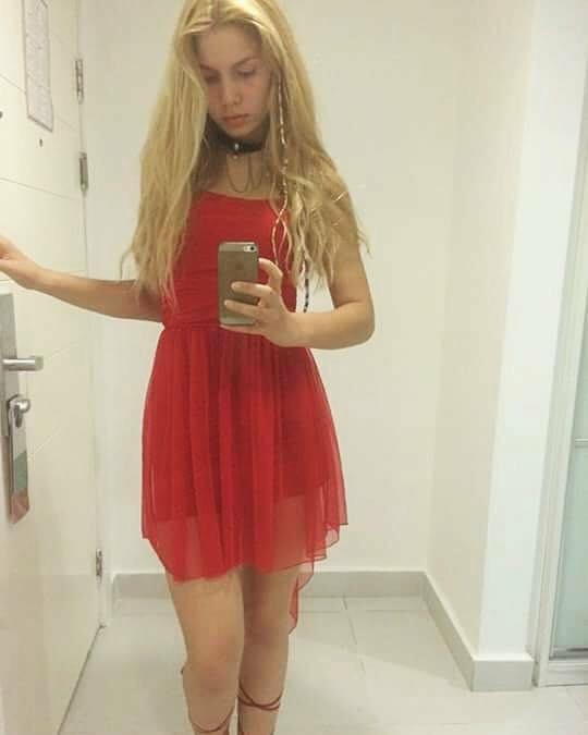 Aleyna Tilki mini şortuyla sınırları zorladı! 5