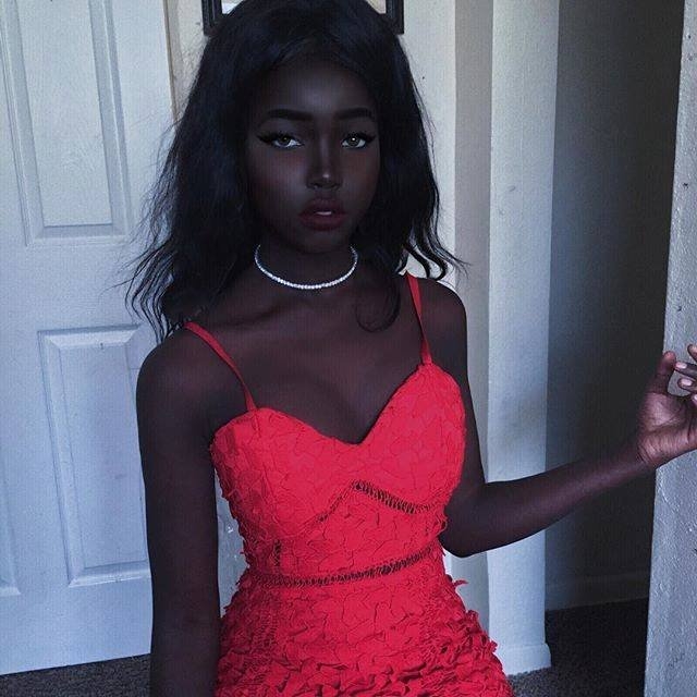 Yeni barbie bebek ama ona 'Siyah Barbie' diyorlar! 4