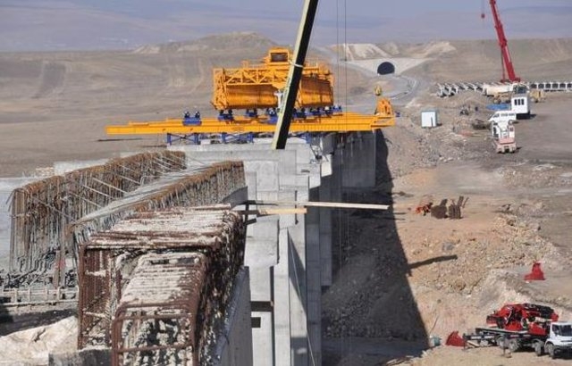 Bakü-Tiflis-Kars Demiryolu Projesi'nde sona yaklaşıldı 10