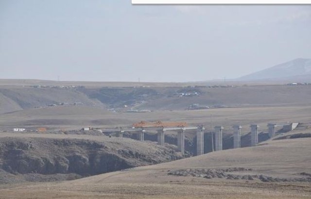 Bakü-Tiflis-Kars Demiryolu Projesi'nde sona yaklaşıldı 11