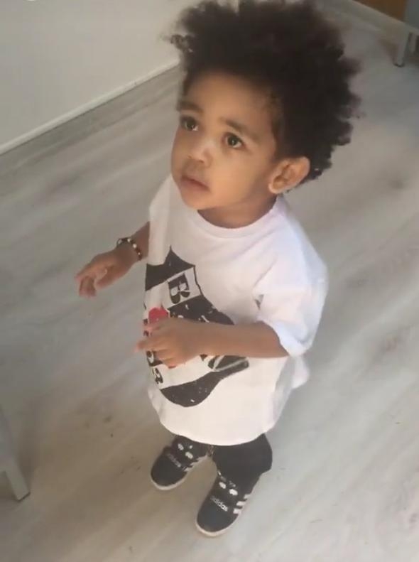 Beşiktaş'ın yeni reklam yüzü Atiba'nın oğlu Noah oldu! 9