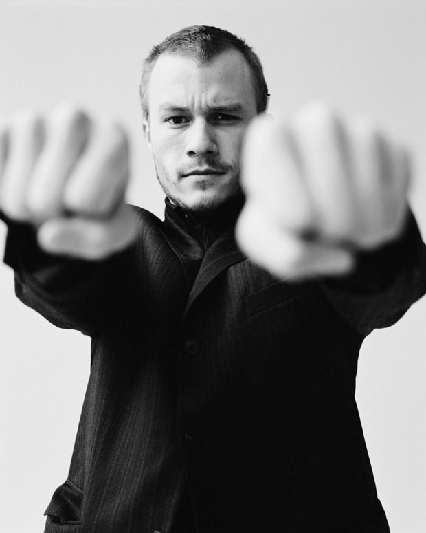 Joker'in (Heath Ledger) hayat hikayesi izleyiciyle buluşuyor 23