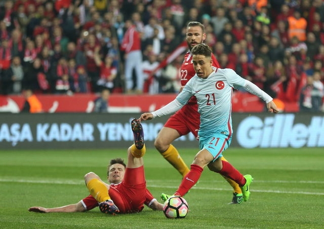 Emre Mor sosyal medyayı salladı! 17