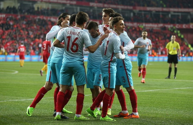 Emre Mor sosyal medyayı salladı! 21