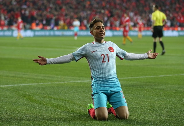 Emre Mor sosyal medyayı salladı! 19