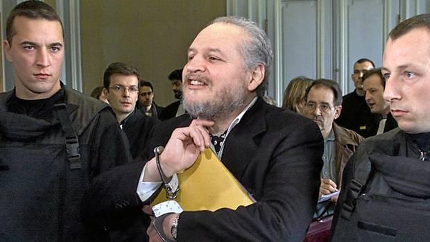 Gülen'e terörist diyen Çakal Carlos'a hapis 21