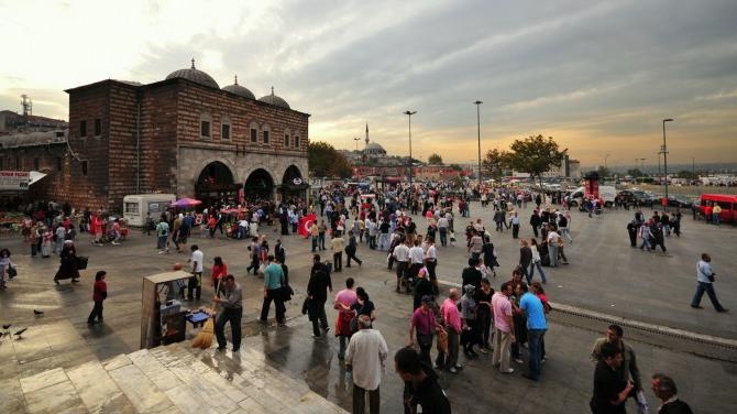 Tarihi Eminönü Meydanı değişiyor! İşte geçmişten bugüne Eminönü... 12