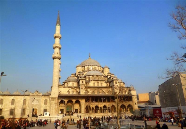 Tarihi Eminönü Meydanı değişiyor! İşte geçmişten bugüne Eminönü... 13