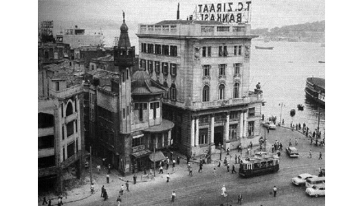 Tarihi Eminönü Meydanı değişiyor! İşte geçmişten bugüne Eminönü... 7