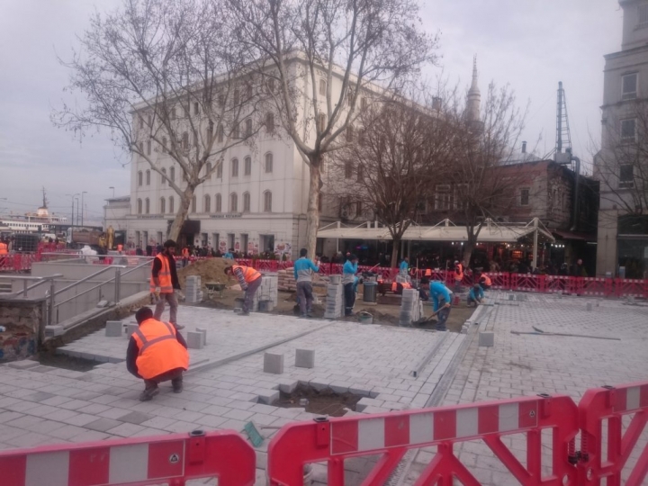 Tarihi Eminönü Meydanı değişiyor! İşte geçmişten bugüne Eminönü... 25