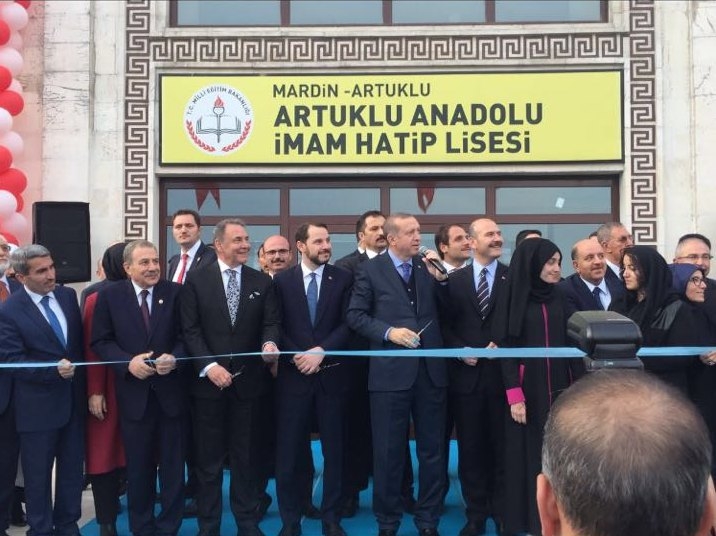 Kazım Türker'in yaptırdığı Artuklu İmam Hatip Lisesi hizmete girdi 7