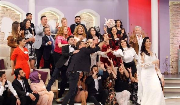 Ekranların ünlü damat adayı Caner Toygar evlendi! 2