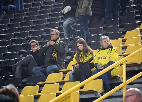 Dortmund'da patlama sonrası Emre Mor ve Nuri Şahin... 24