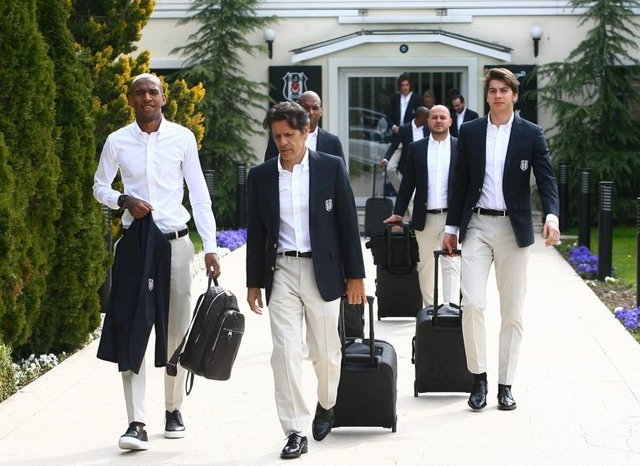 Beşiktaşlı futbolcular Lyon'u salladı! 7