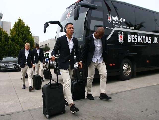 Beşiktaşlı futbolcular Lyon'u salladı! 9