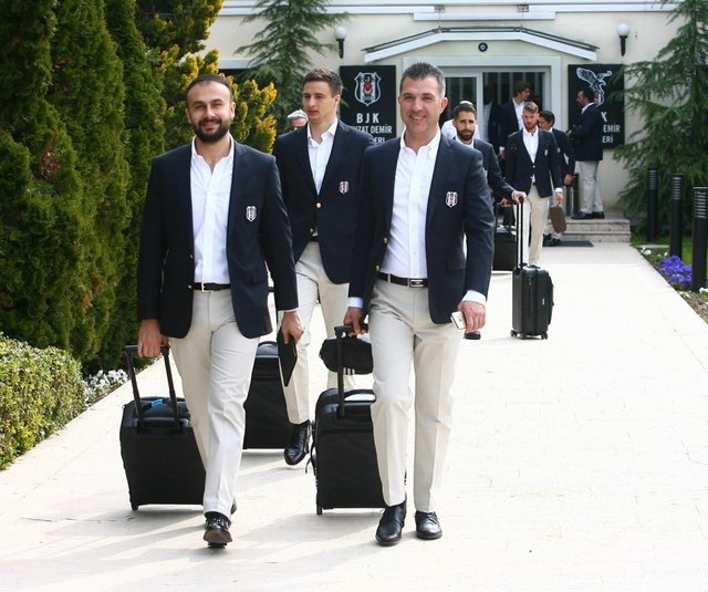 Beşiktaşlı futbolcular Lyon'u salladı! 14