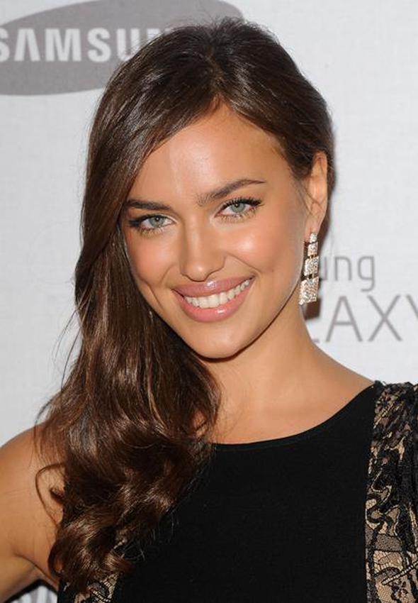 Irina Shayk doğumdan sonra ilk kez görüntülendi! 11