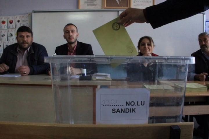 Tüm yurtta oy verme işlemi başladı! İşte ilk kareler... 6