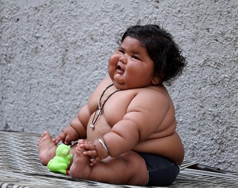Bu bebek 8 aylık! 4 yaşındaki çocukla aynı kiloda... 13