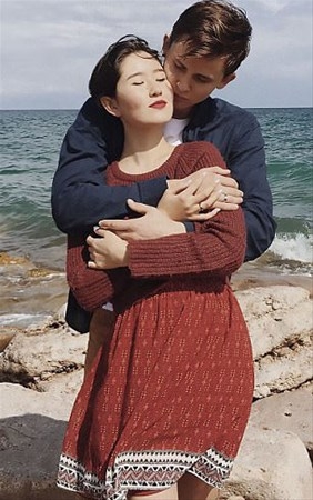 Kırgızistan Cumhurbaşkanının kızından olay yaratacak fotoğraflar! 6