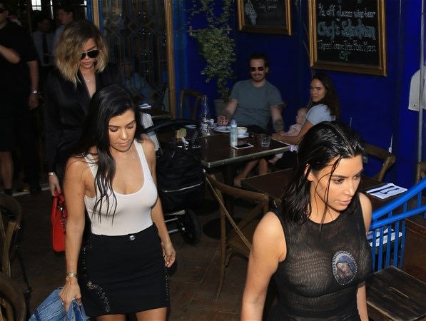 Kardashianlar'dan transparan şov! 6