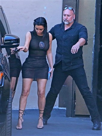 Kardashianlar'dan transparan şov! 20