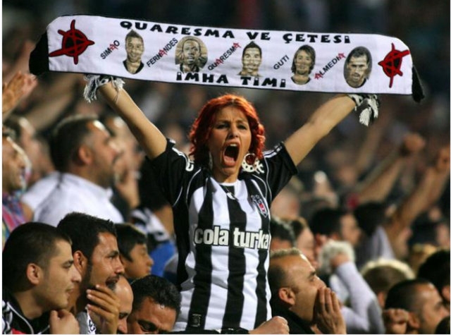 Beşiktaş'ın kırmızı saçlı taraftarı konuştu! 8