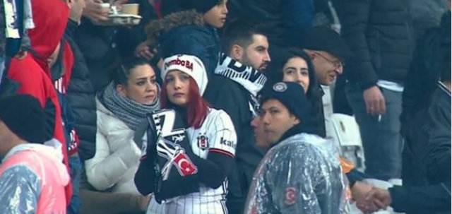 Beşiktaş'ın kırmızı saçlı taraftarı konuştu! 9