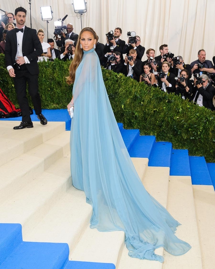 Met Gala'da kuyruk etkisi! 9
