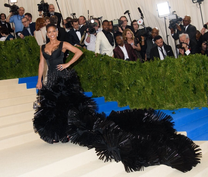 Met Gala'da kuyruk etkisi! 4