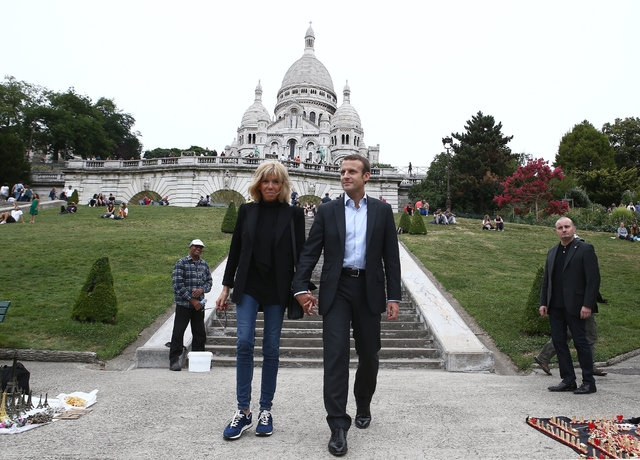 Fransa'nın yeni First Lady'si, Emmanuel Macron'dan 24 yaş büyük eşi Brigitte Macron oldu! 4