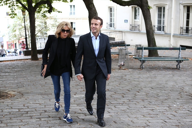 Fransa'nın yeni First Lady'si, Emmanuel Macron'dan 24 yaş büyük eşi Brigitte Macron oldu! 7