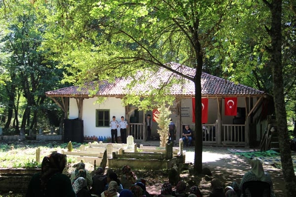Yıllar sonra mezarı açınca şok eden gerçekle karşılaştılar! 4