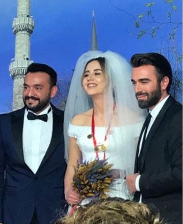Neslihan Atagül görümcesinin düğününde pistten inmedi! 13
