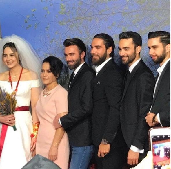 Neslihan Atagül görümcesinin düğününde pistten inmedi! 16